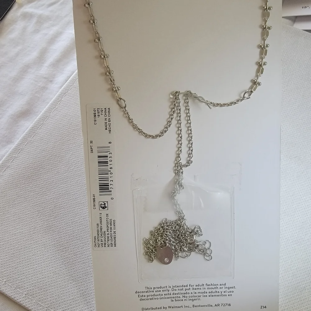 Sea Shell Charm Necklace Silver Tone